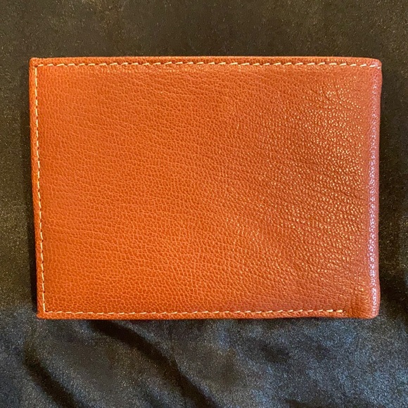 🍾CLOSET CLEAN OUT ACCEPTING ALL REASONABLE OFFERS🍾 - Picture 10 of 13